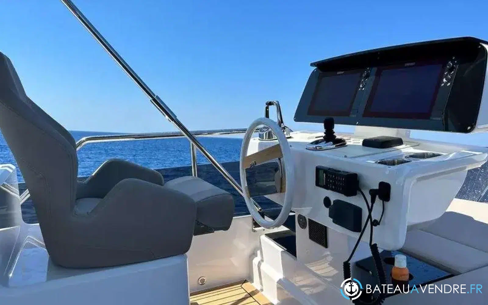 slider 24 Ferretti 500