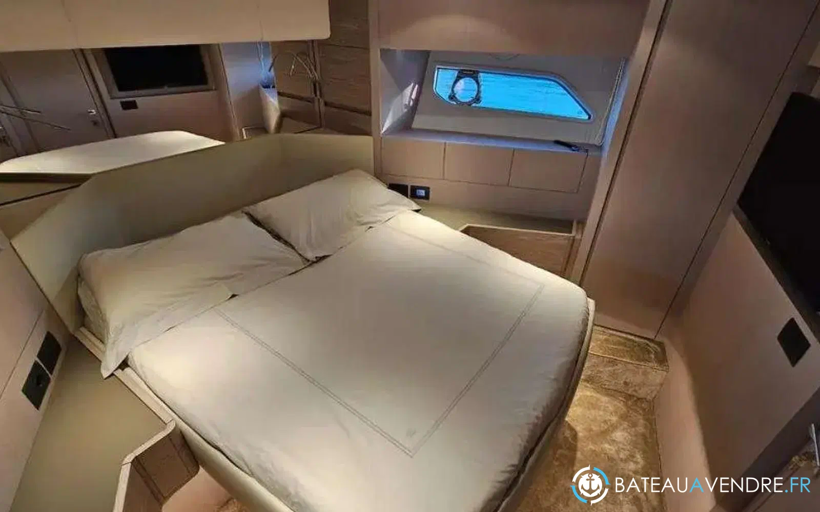 slider 28 Ferretti 500