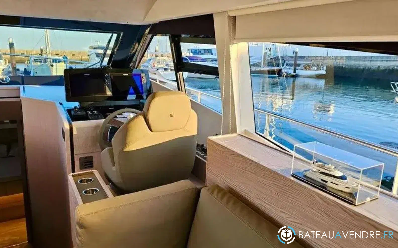 slider 30 Ferretti 500