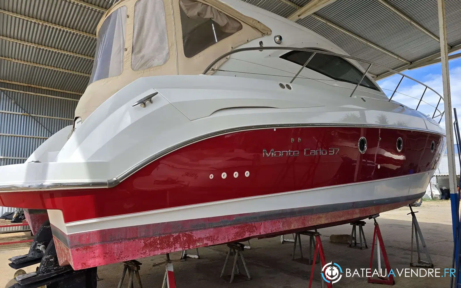 slider 17 Beneteau Monte Carlo 37 HT