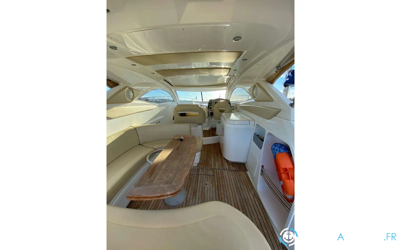 slider 1 Beneteau Monte Carlo 37 HT