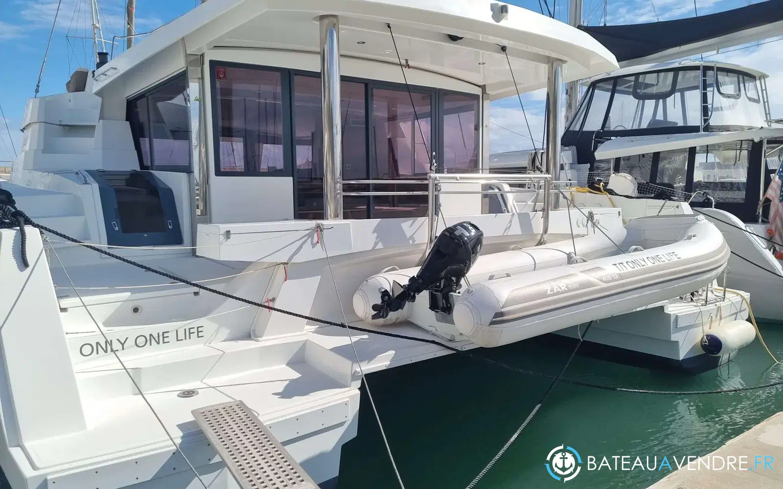 slider 0 Bali Catamarans Bali 5.4