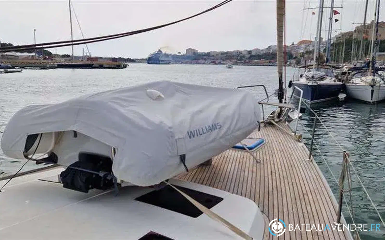 slider 31 Beneteau Oceanis 58