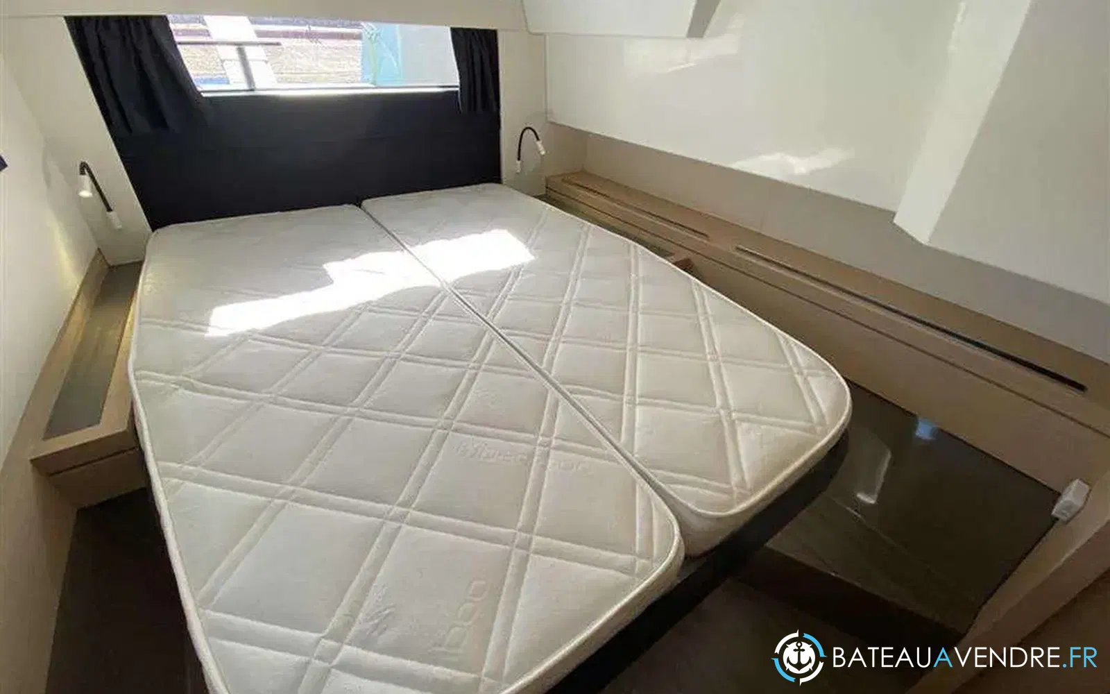 slider 10 Fountaine Pajot Saona 47