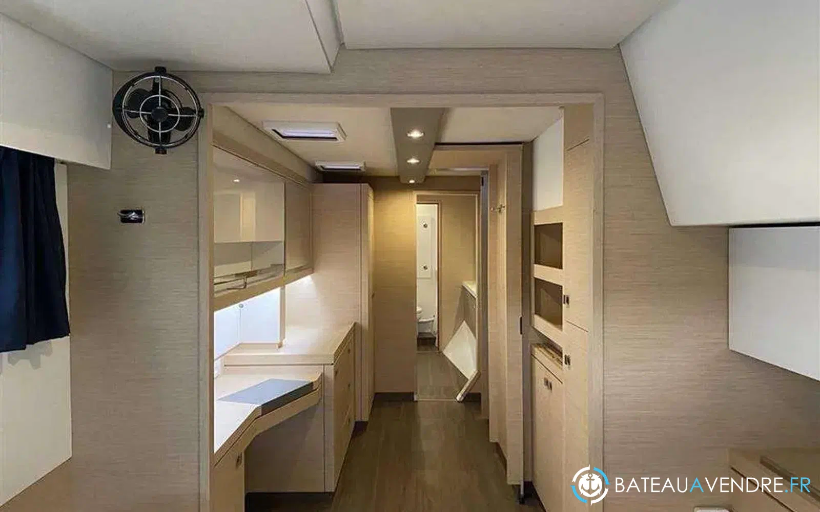 slider 14 Fountaine Pajot Saona 47