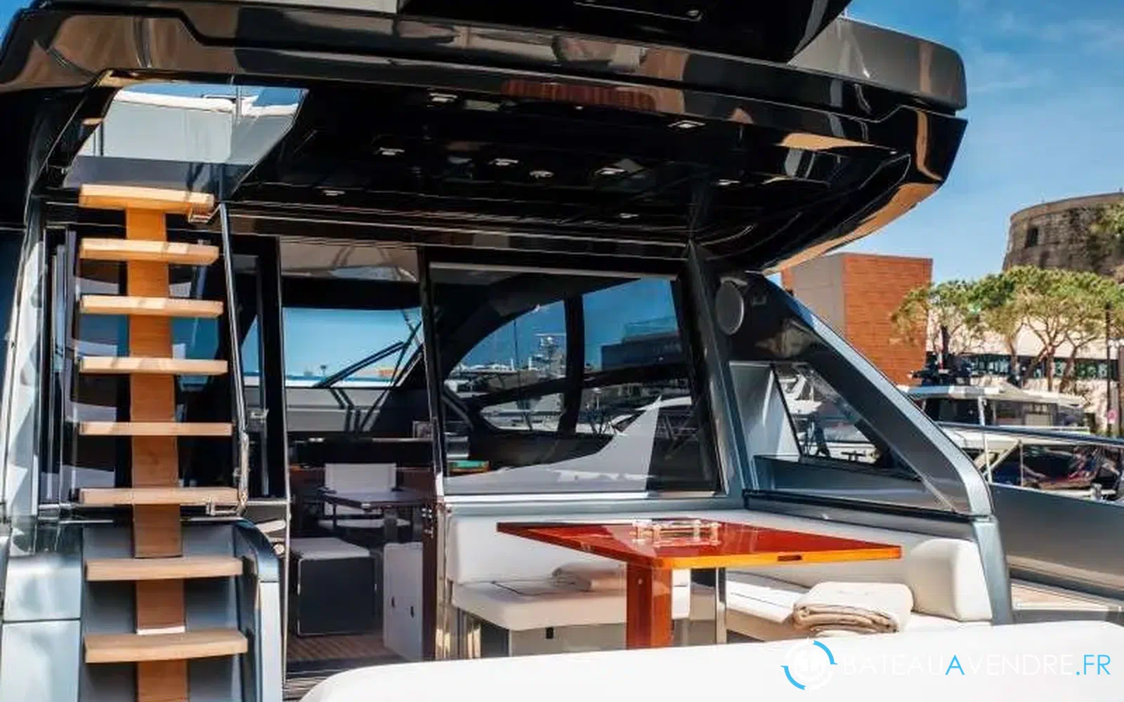 slider 28 Riva 66 Ribelle