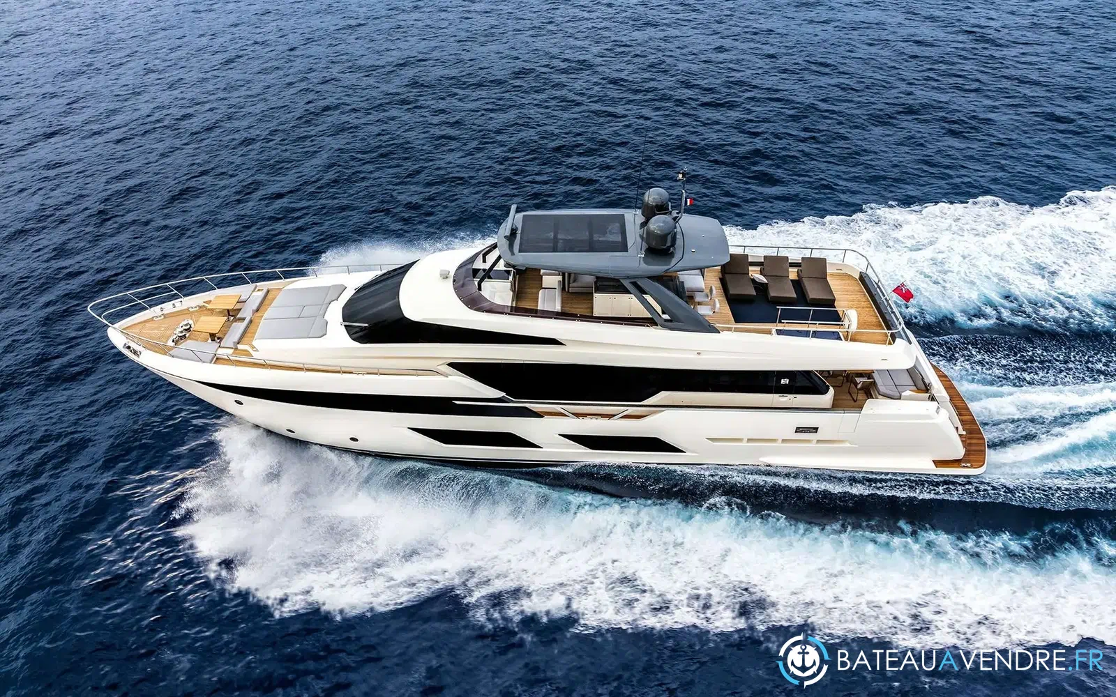 slider 12 Ferretti 920