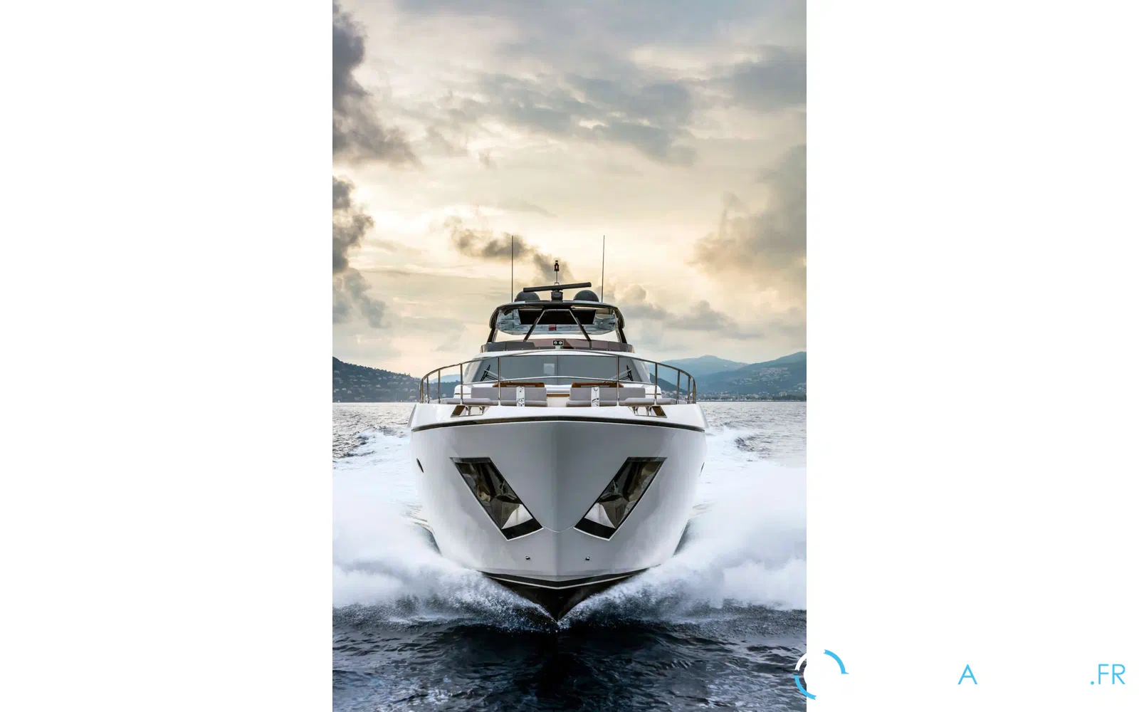 slider 15 Ferretti 920