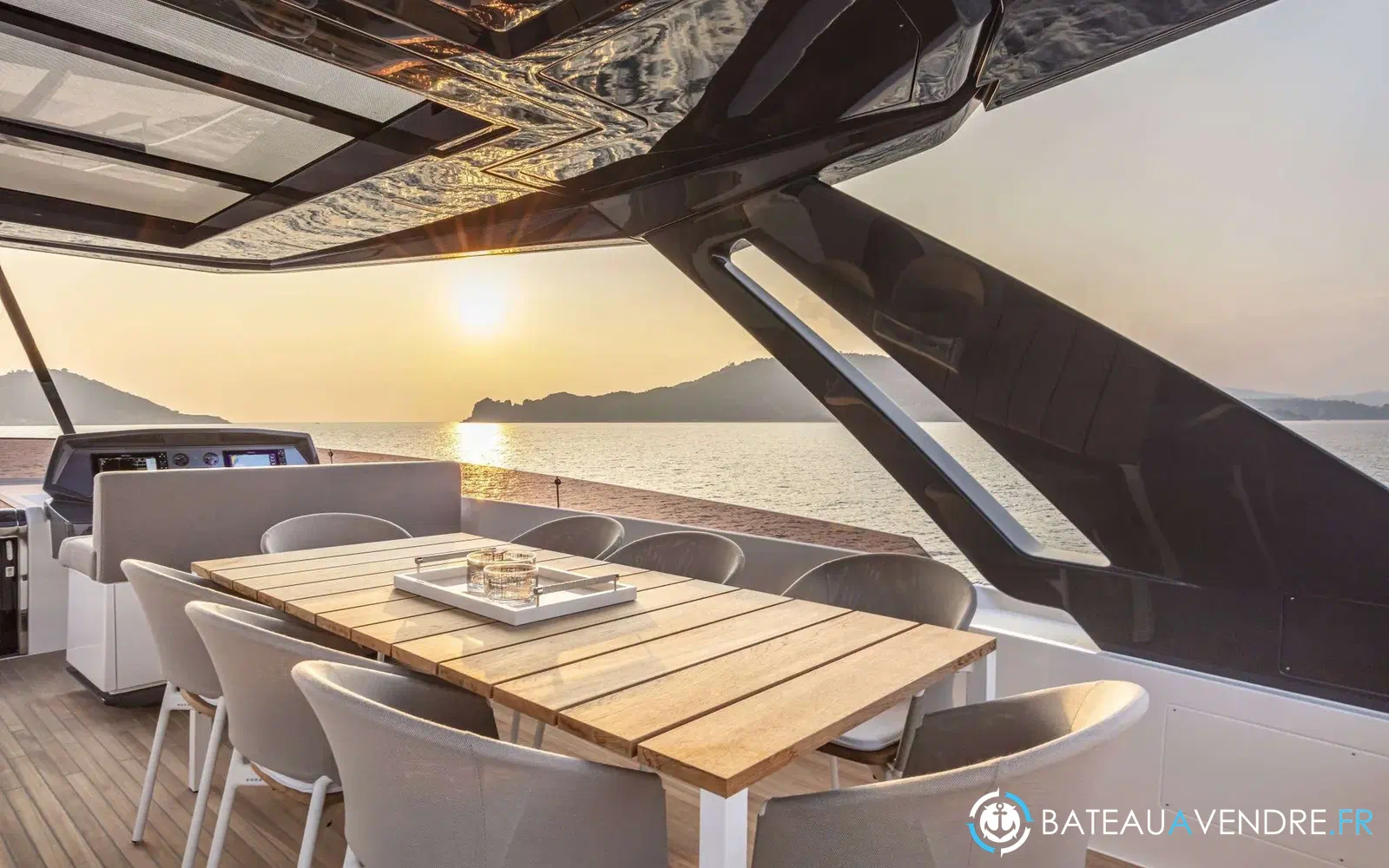slider 25 Ferretti 920