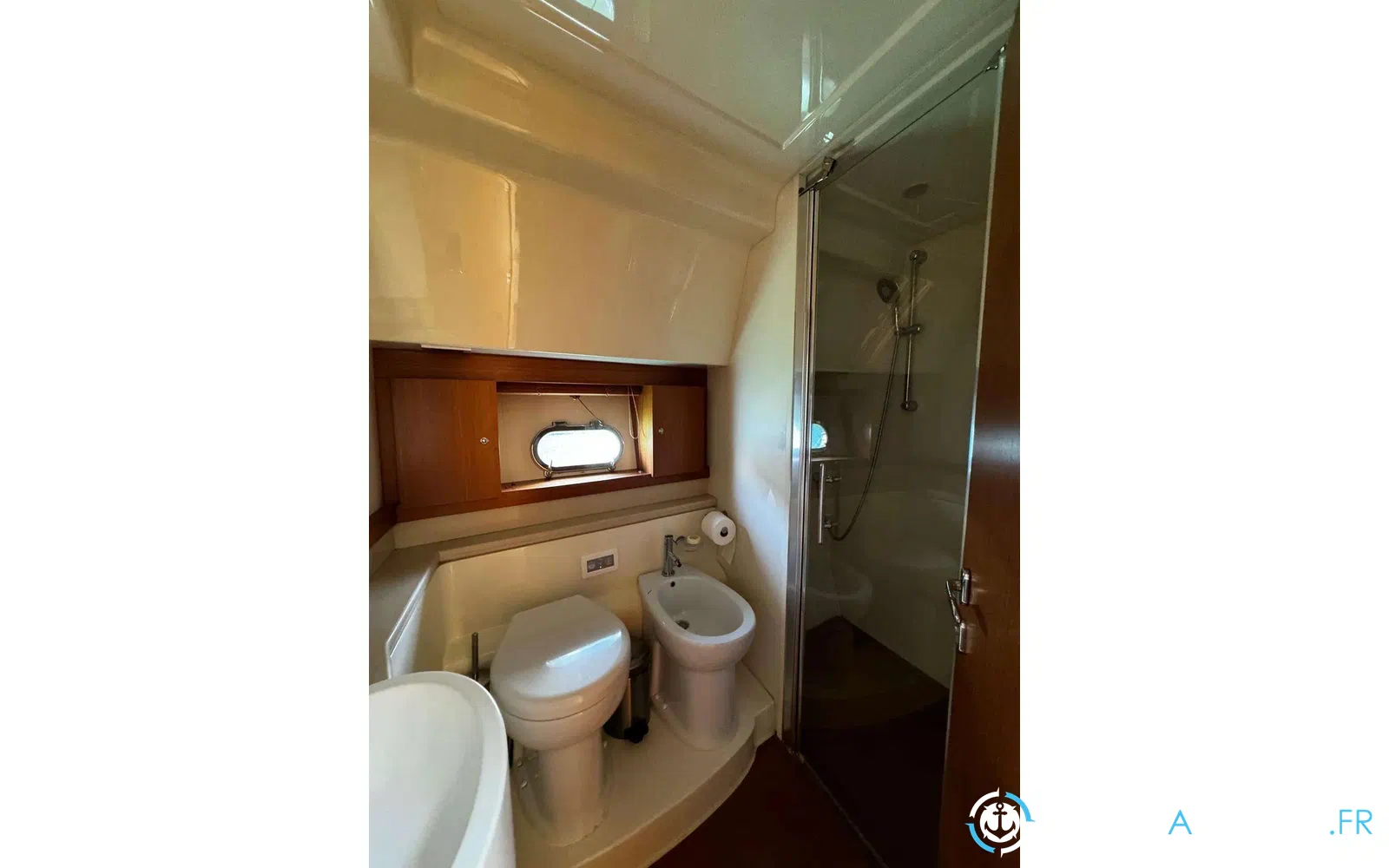 slider 11 Ferretti 470