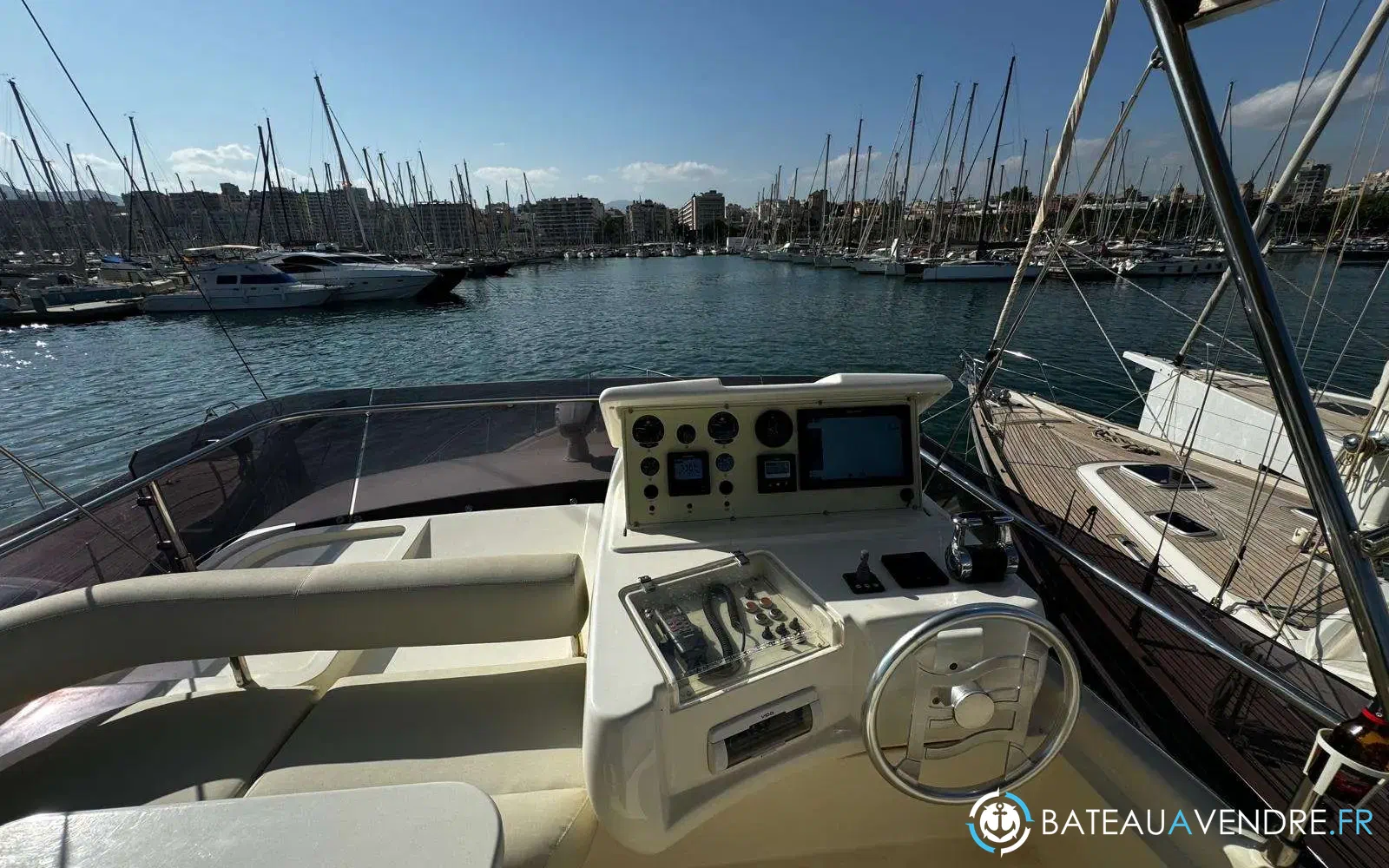 slider 15 Ferretti 470