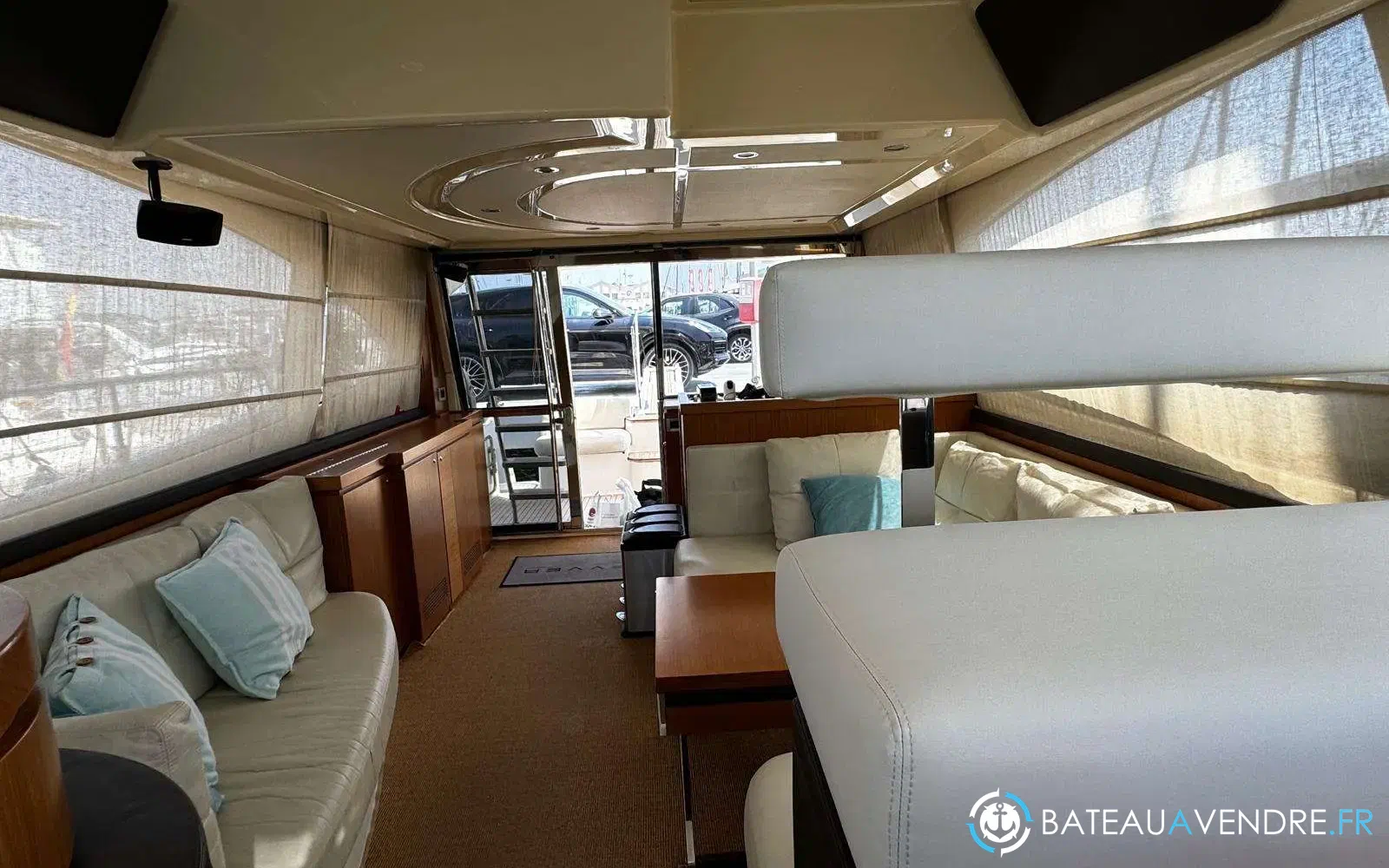slider 19 Ferretti 470