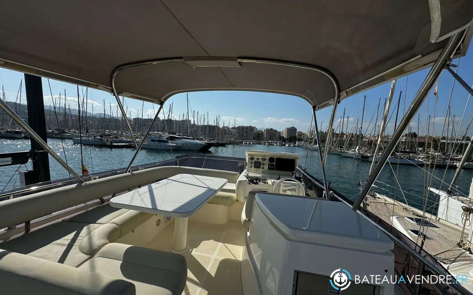 slider 23 Ferretti 470