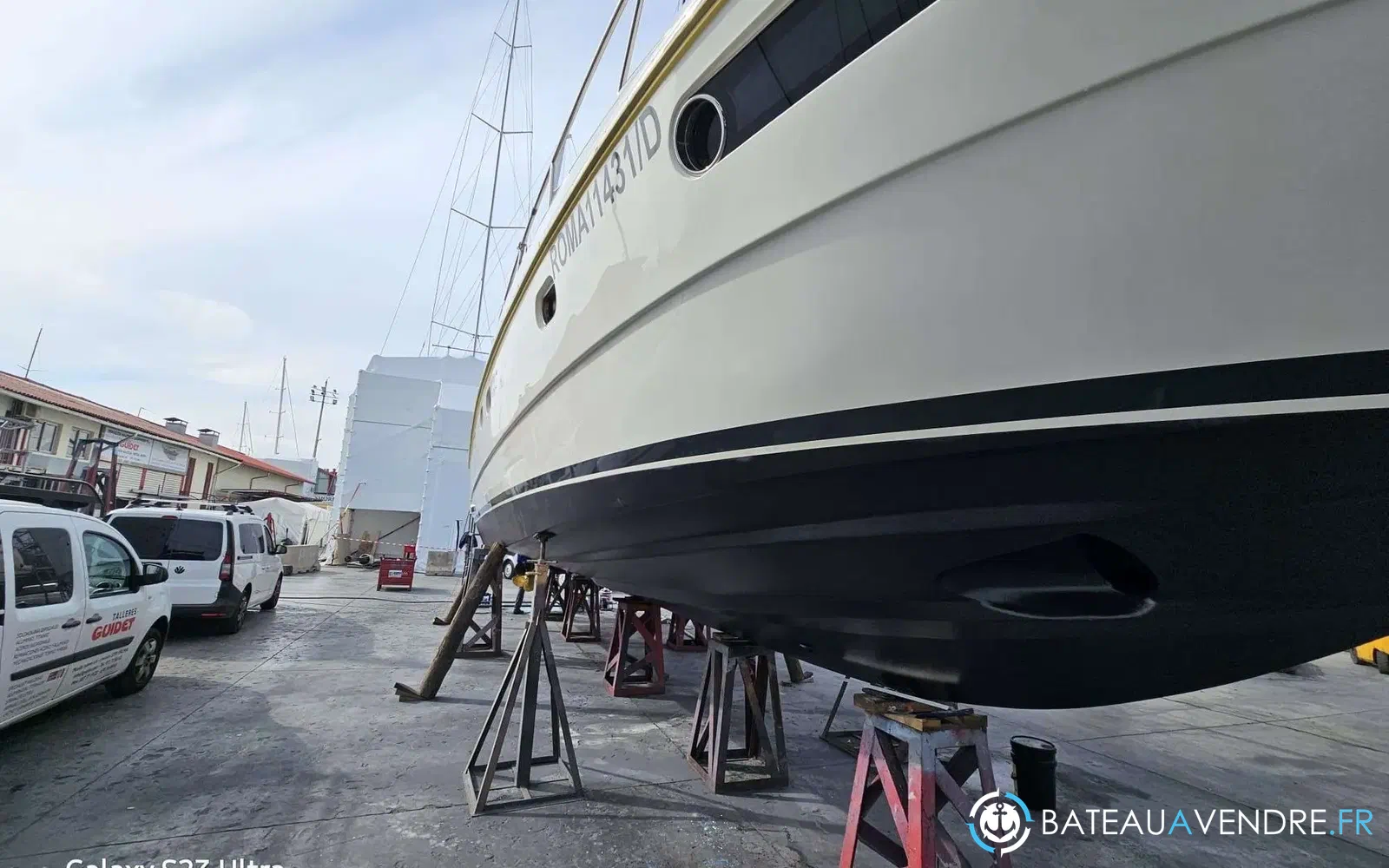 slider 27 Ferretti 470