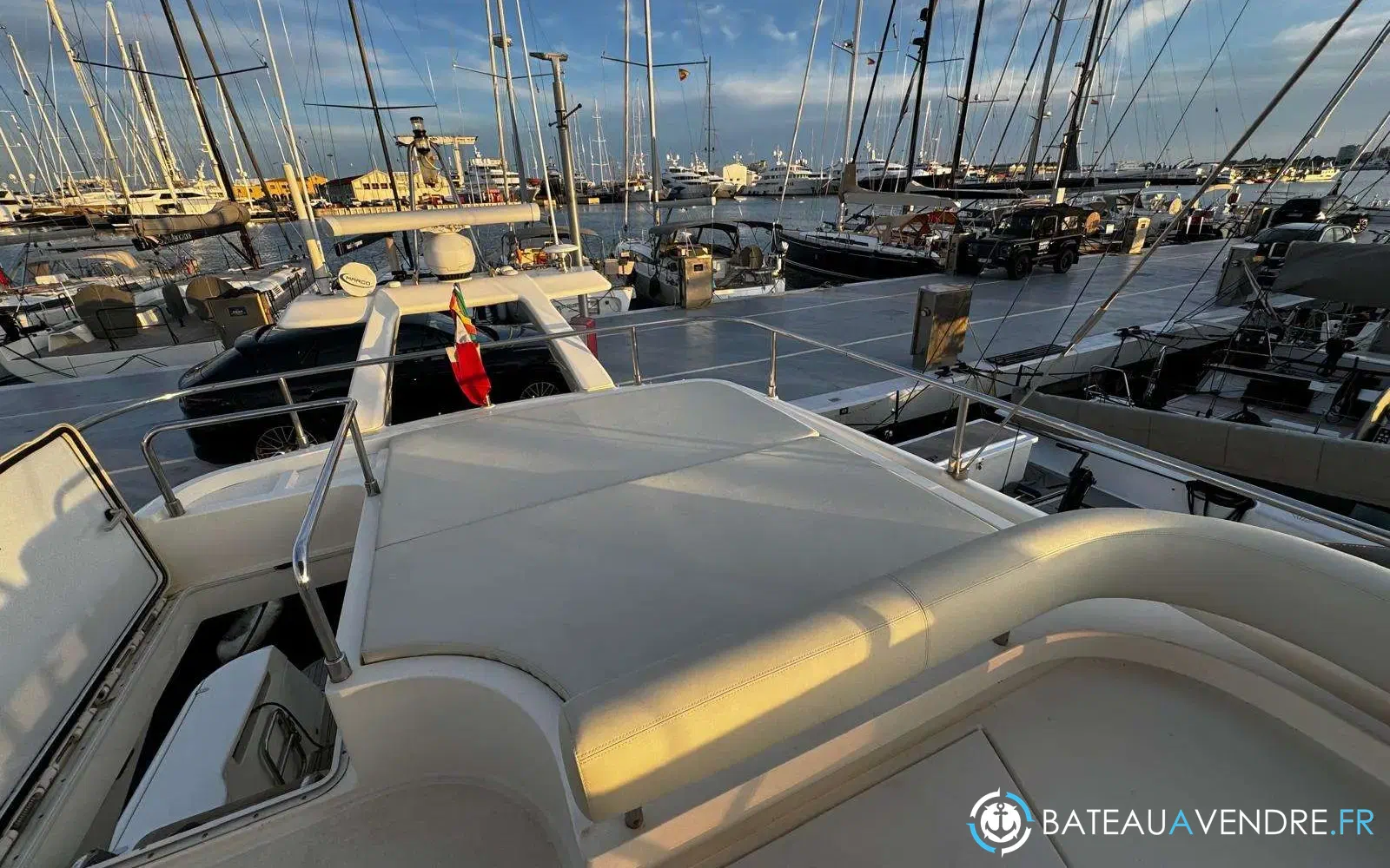 slider 2 Ferretti 470