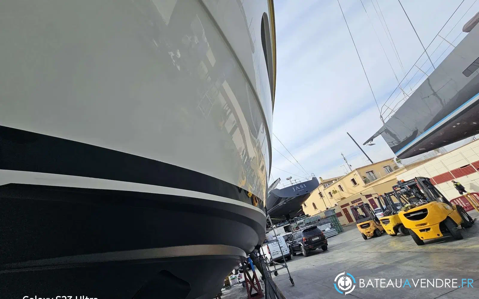 slider 34 Ferretti 470