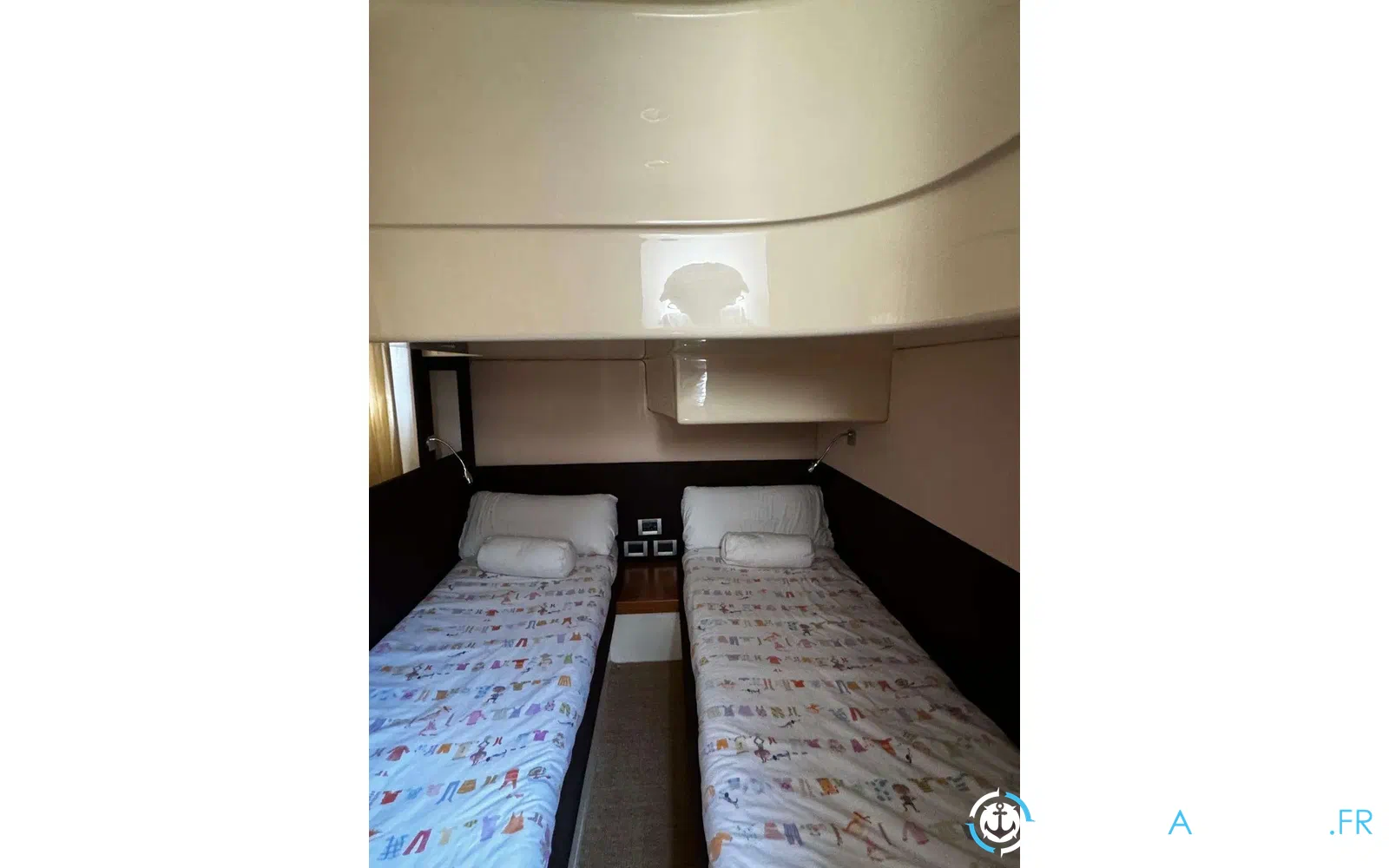 slider 39 Ferretti 470