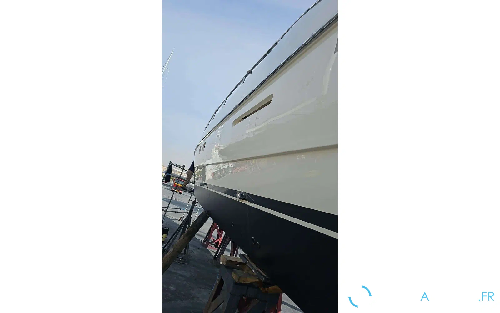 slider 43 Ferretti 470