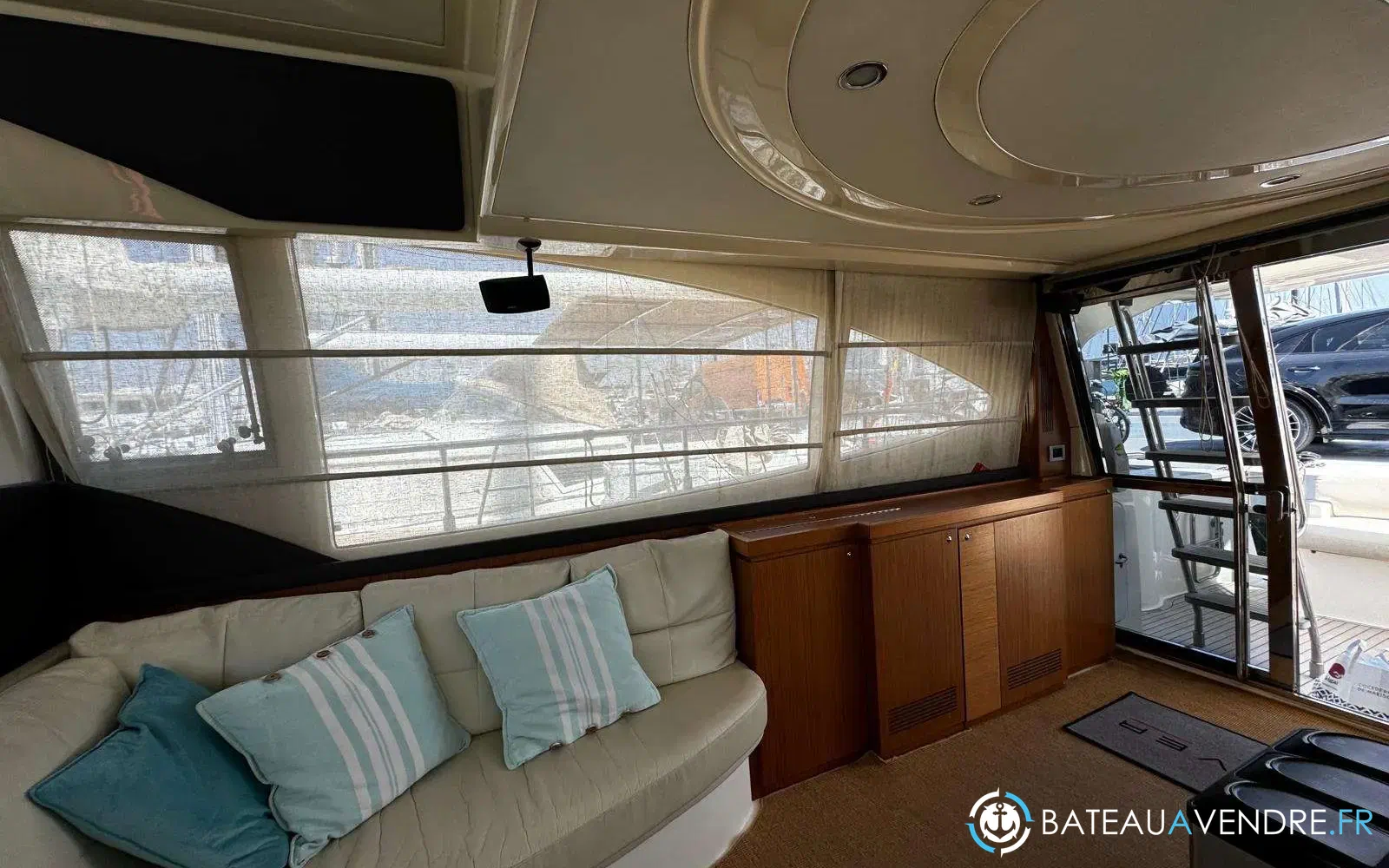 slider 6 Ferretti 470