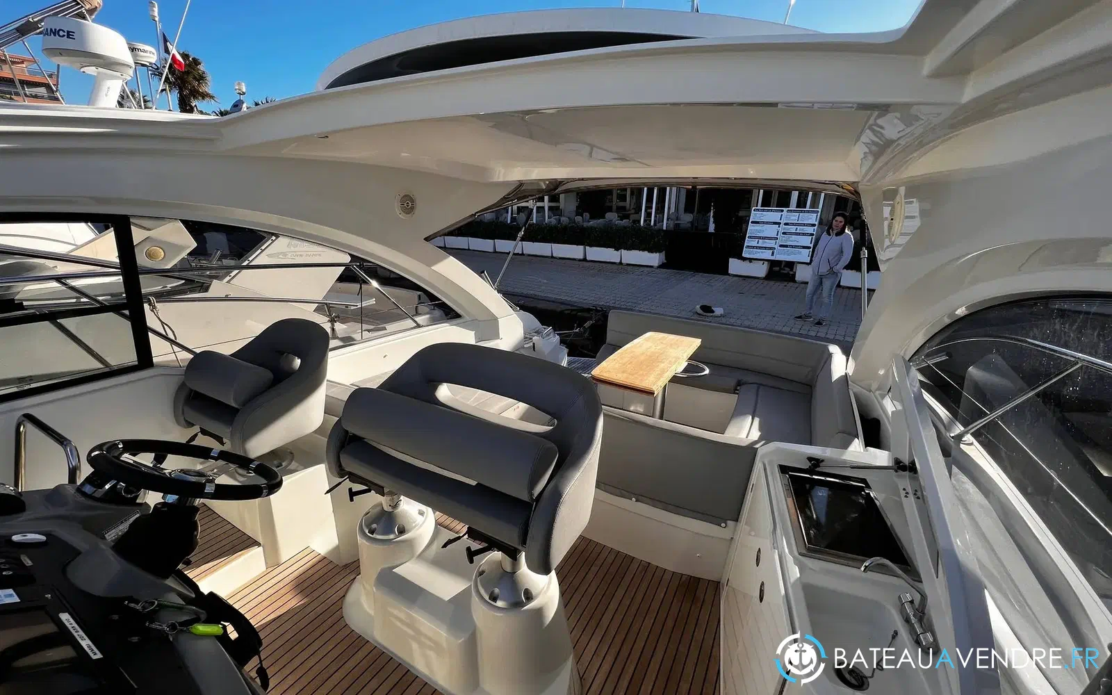 slider 16 Beneteau Gran Turismo 38