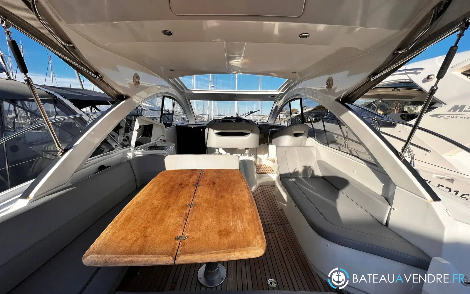 slider 6 Beneteau Gran Turismo 38