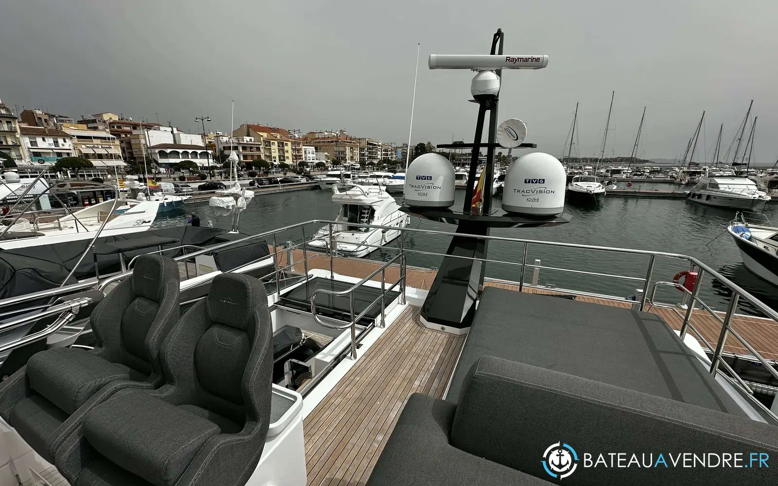 slider 33 Azimut S7