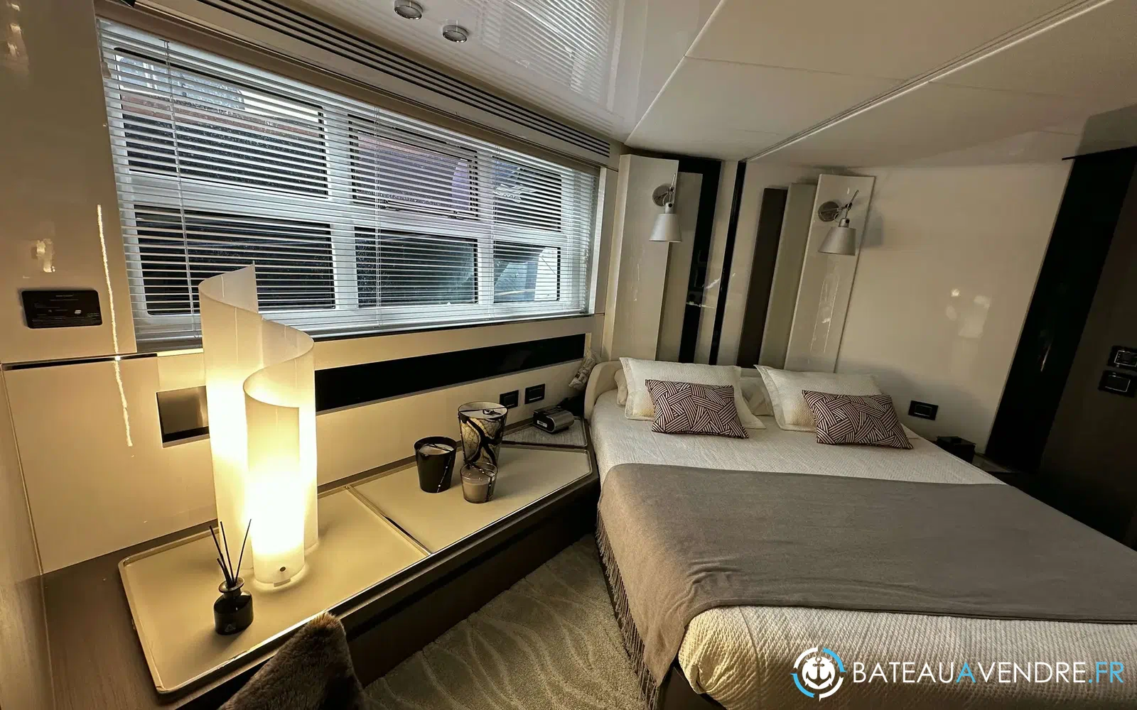 slider 42 Azimut S7