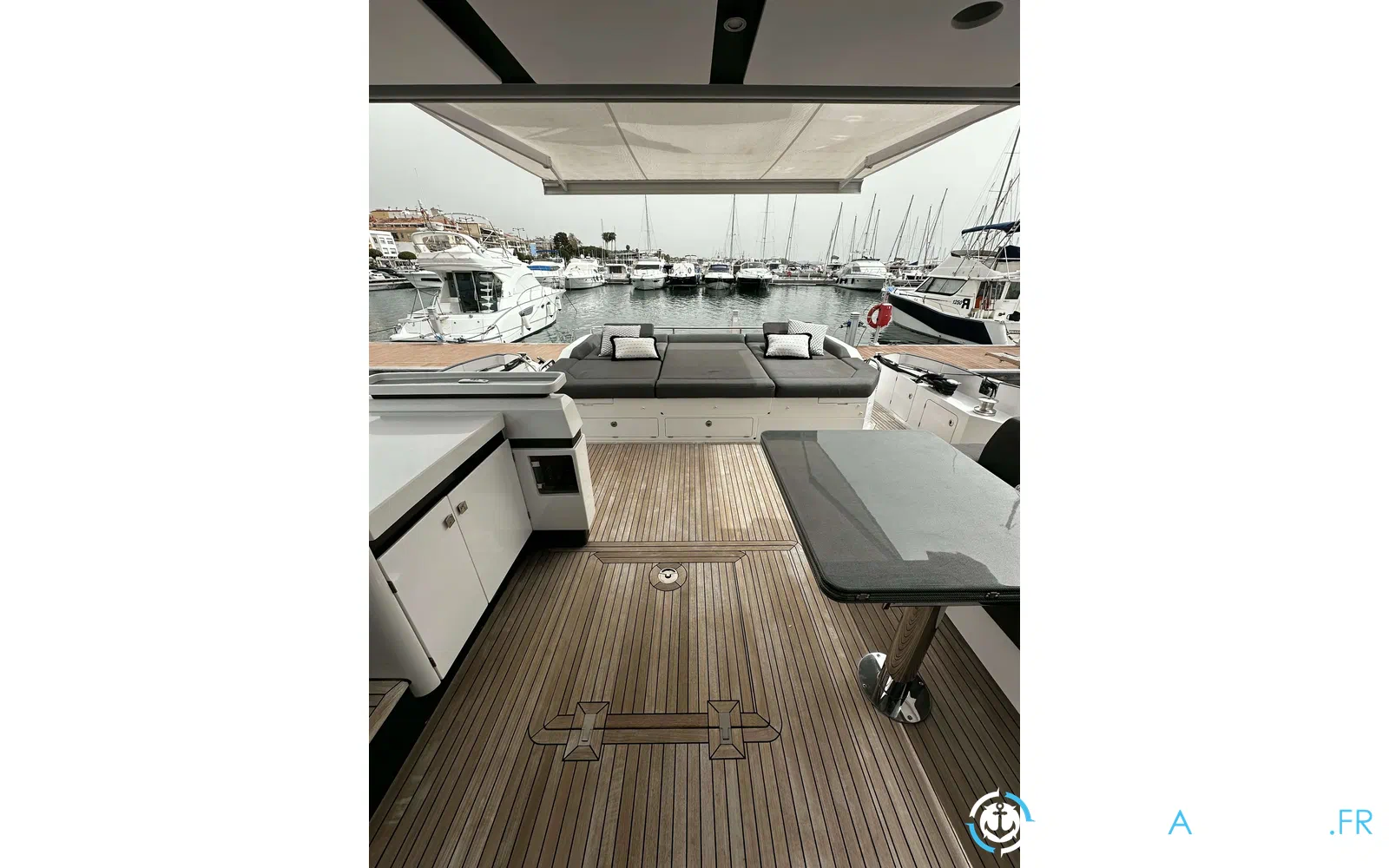 slider 43 Azimut S7