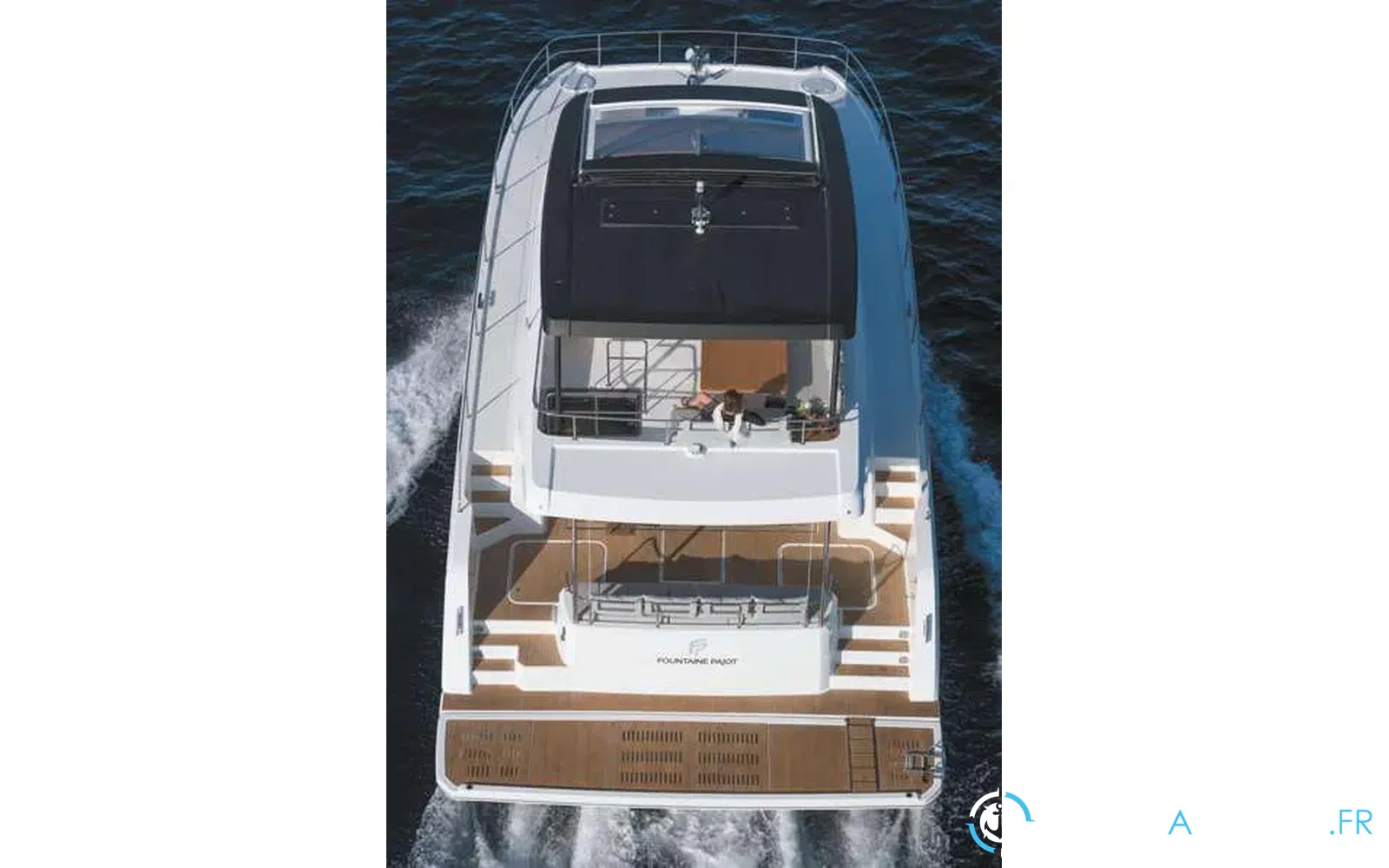 slider 8 Fountaine Pajot My 6