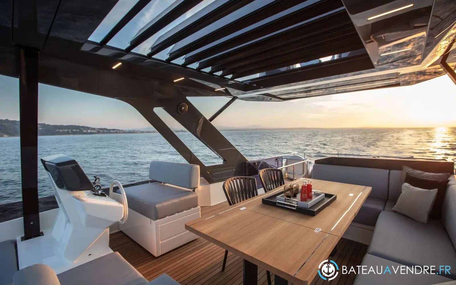 slider 19 Ferretti 720