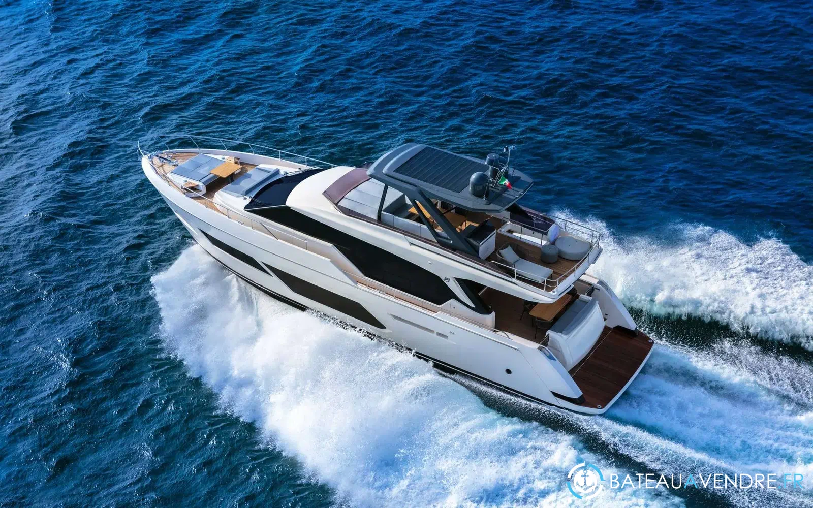 slider 3 Ferretti 720