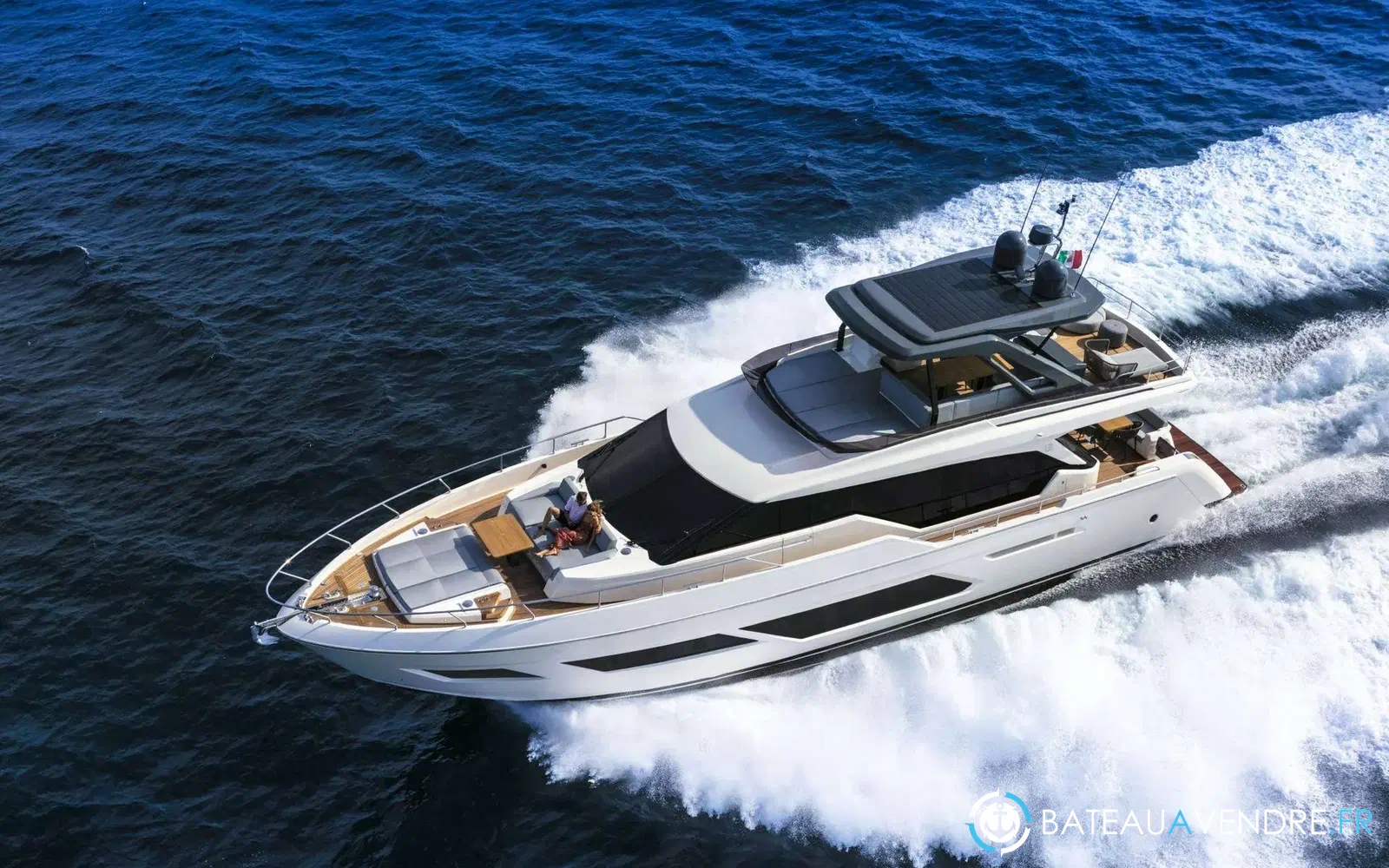 slider 4 Ferretti 720