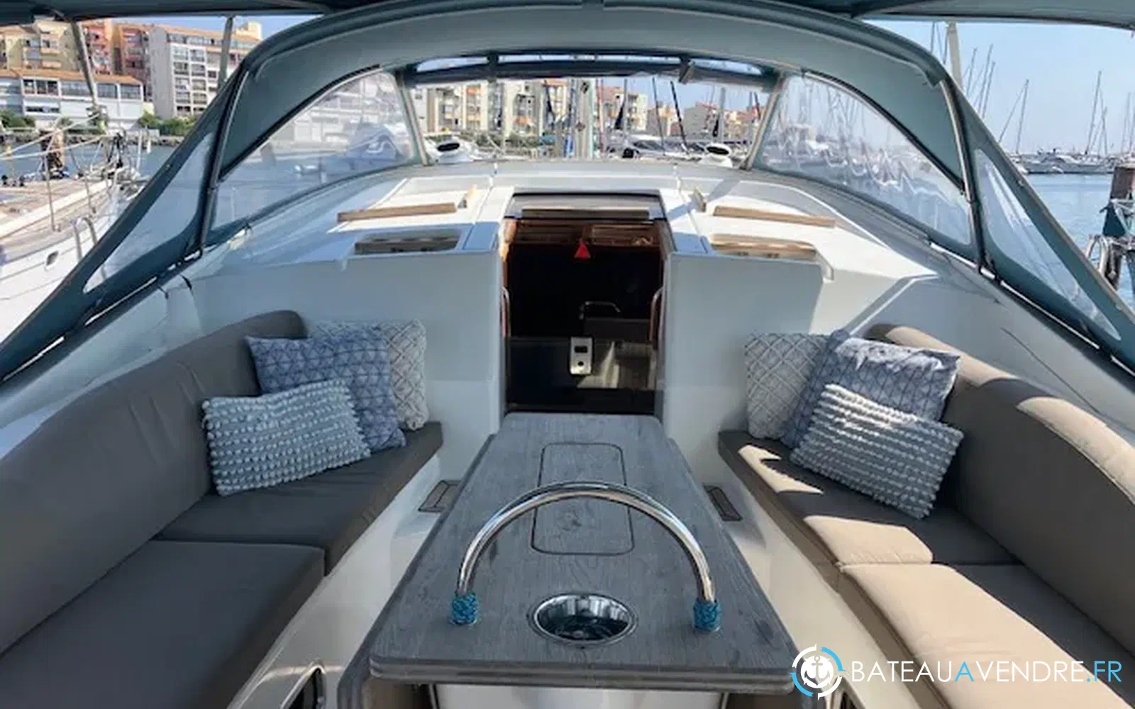 slider 5 Wauquiez Pilot Saloon 55