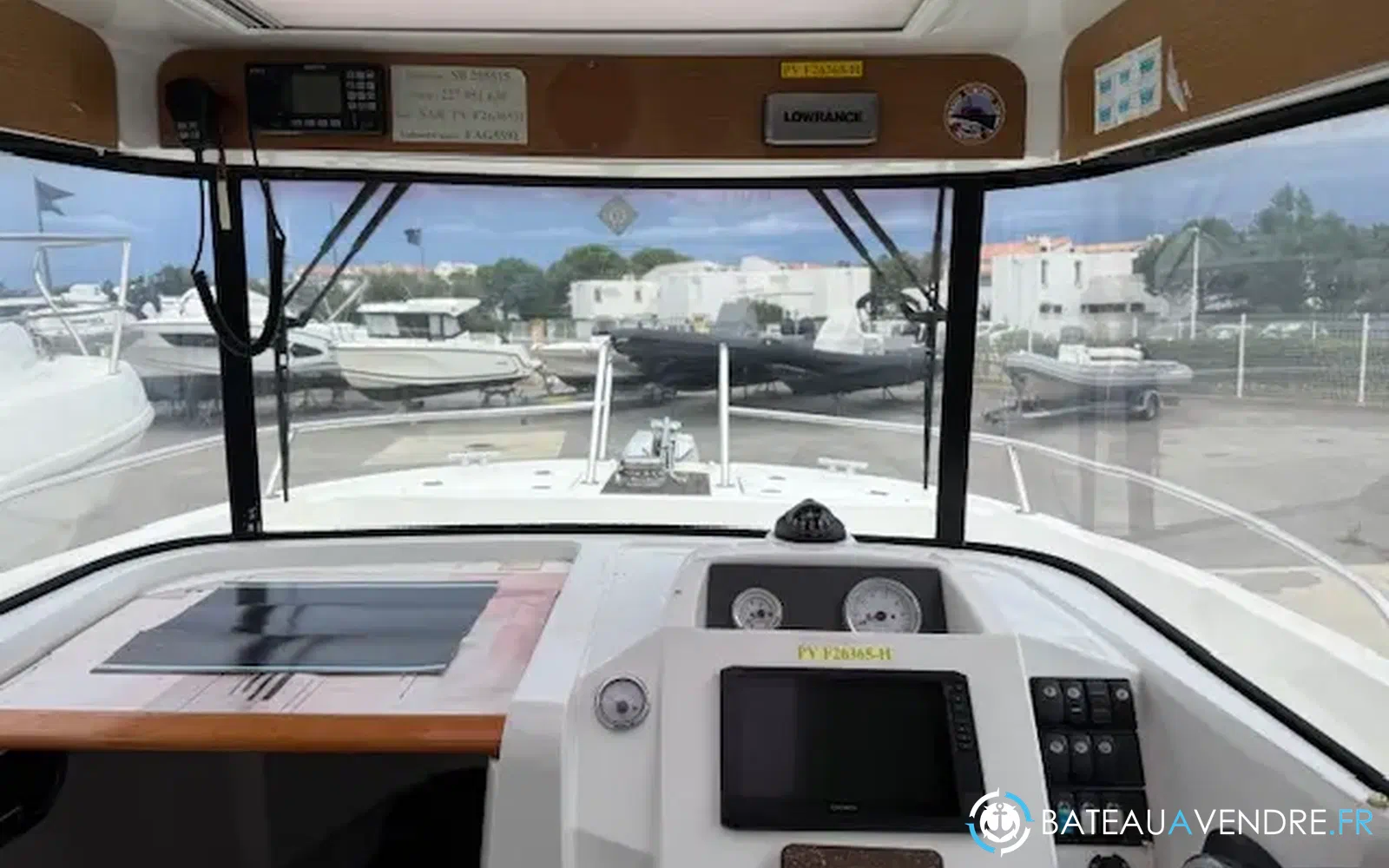slider 5 Beneteau Barracuda 7