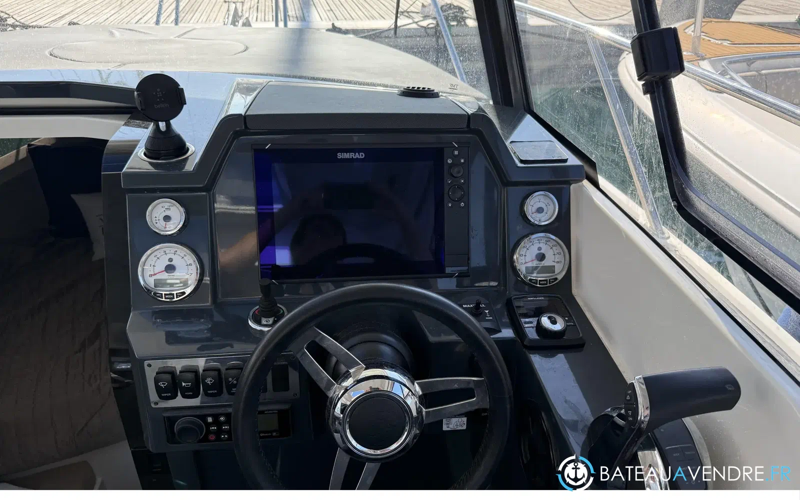 slider 33 Parker 790 Explorer