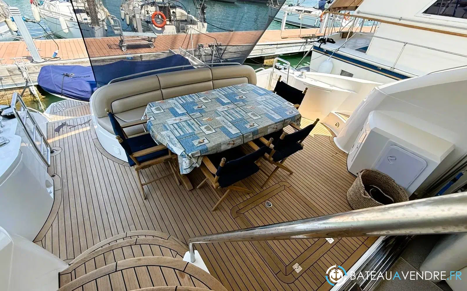 slider 3 Sunseeker Manhattan 66