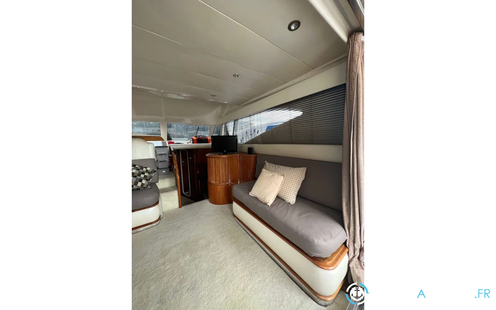 slider 46 Azimut 40 Fly