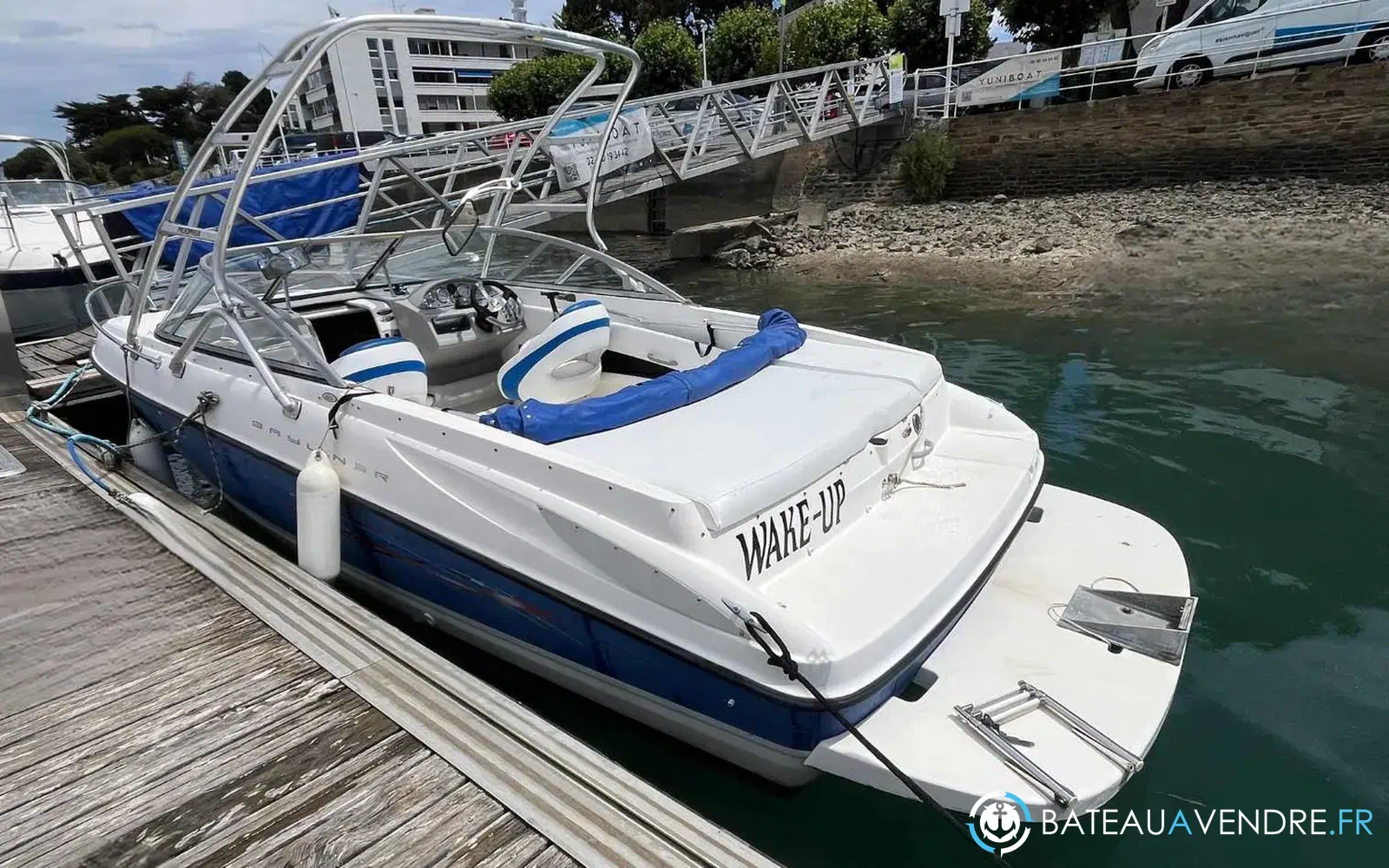 slider 4 Bayliner 652 CU