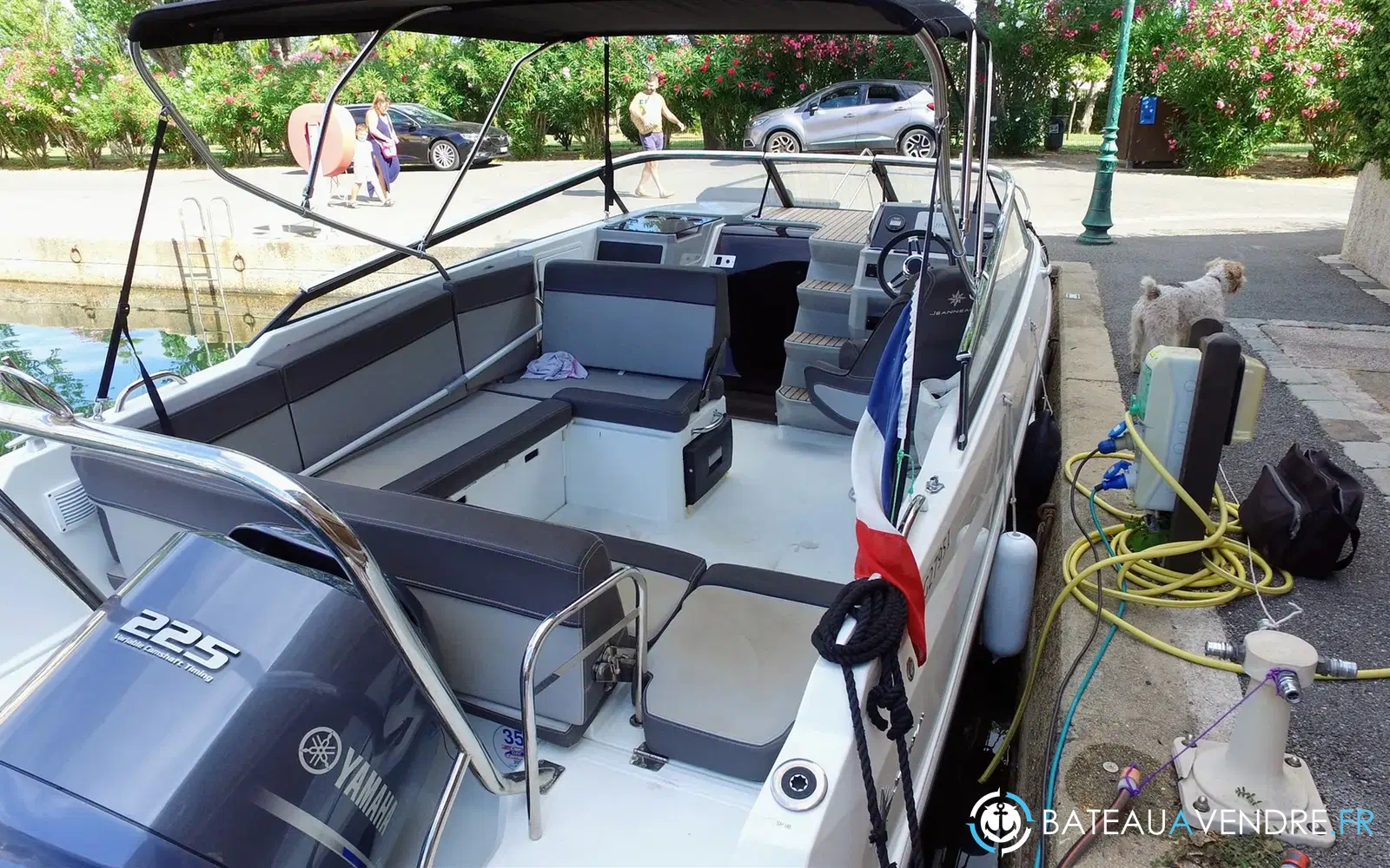 slider 6 Jeanneau Cap Camarat 7.5 DC Serie 2