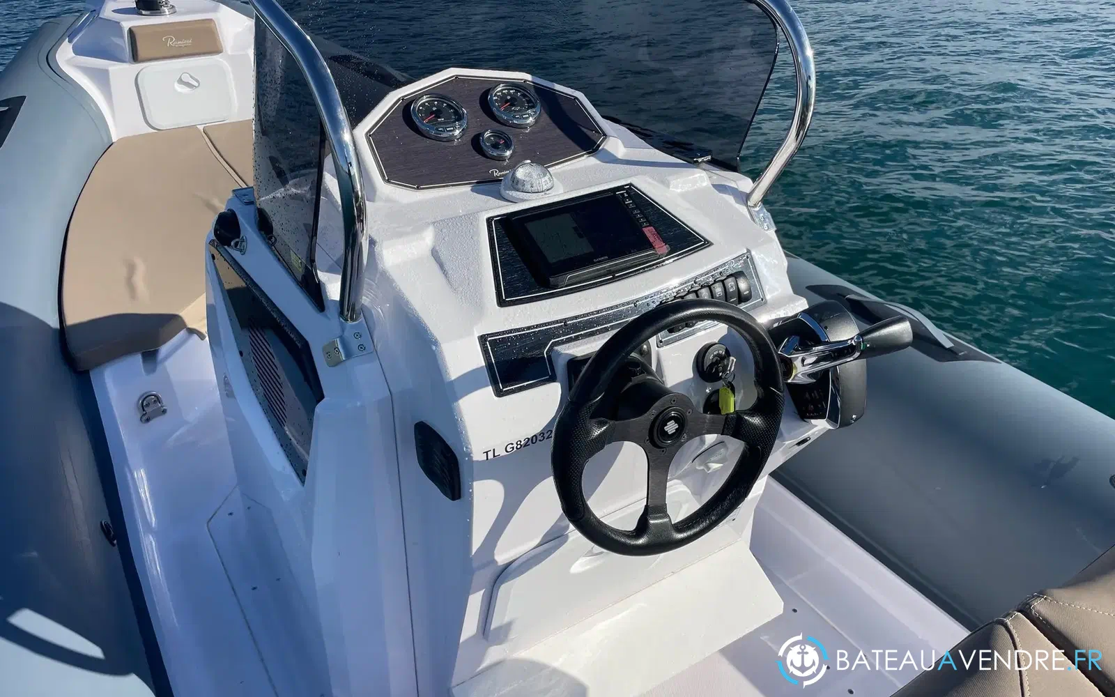 slider 10 Ranieri Cayman 26 Sport Touring