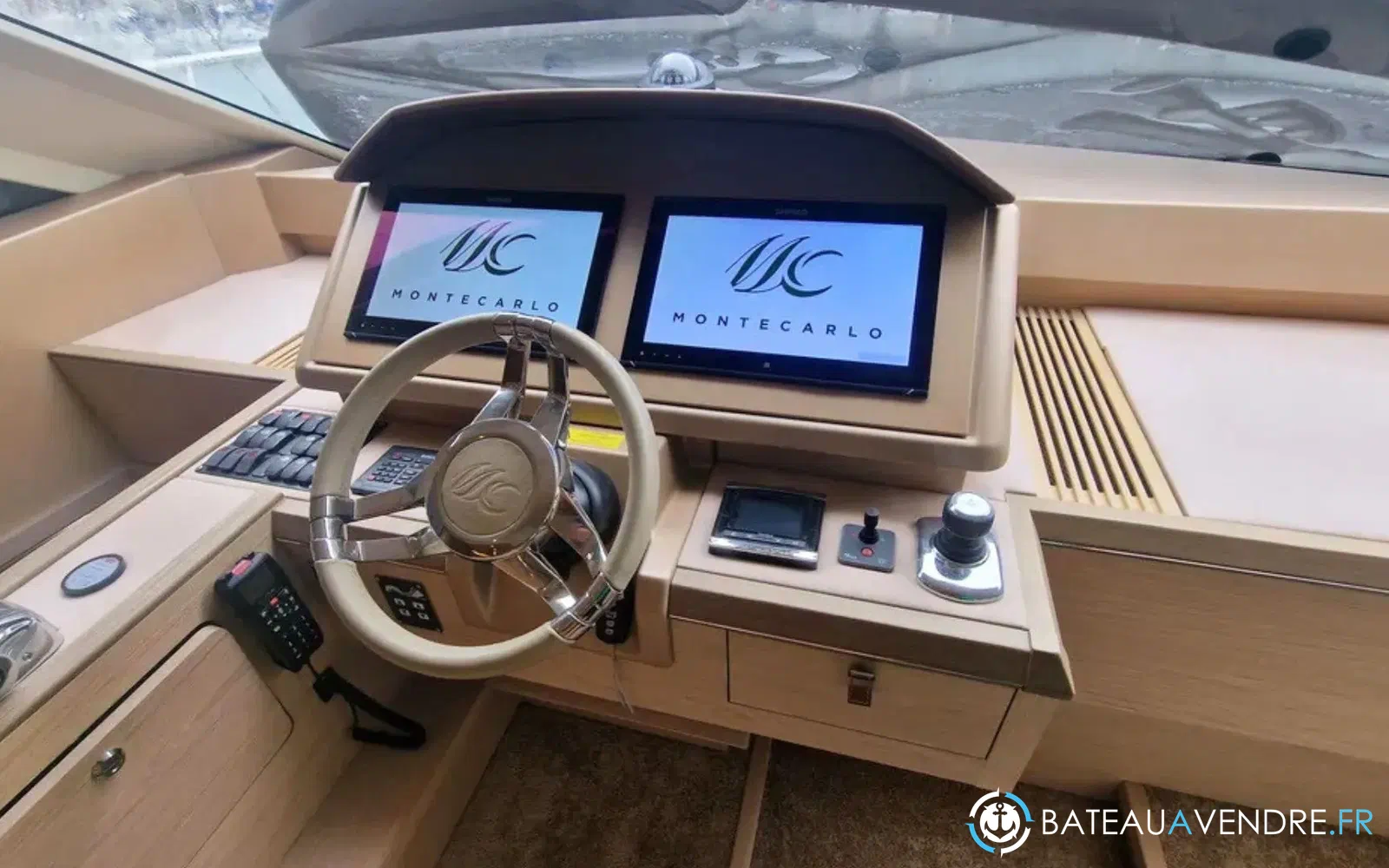 slider 8 Beneteau Monte Carlo 6