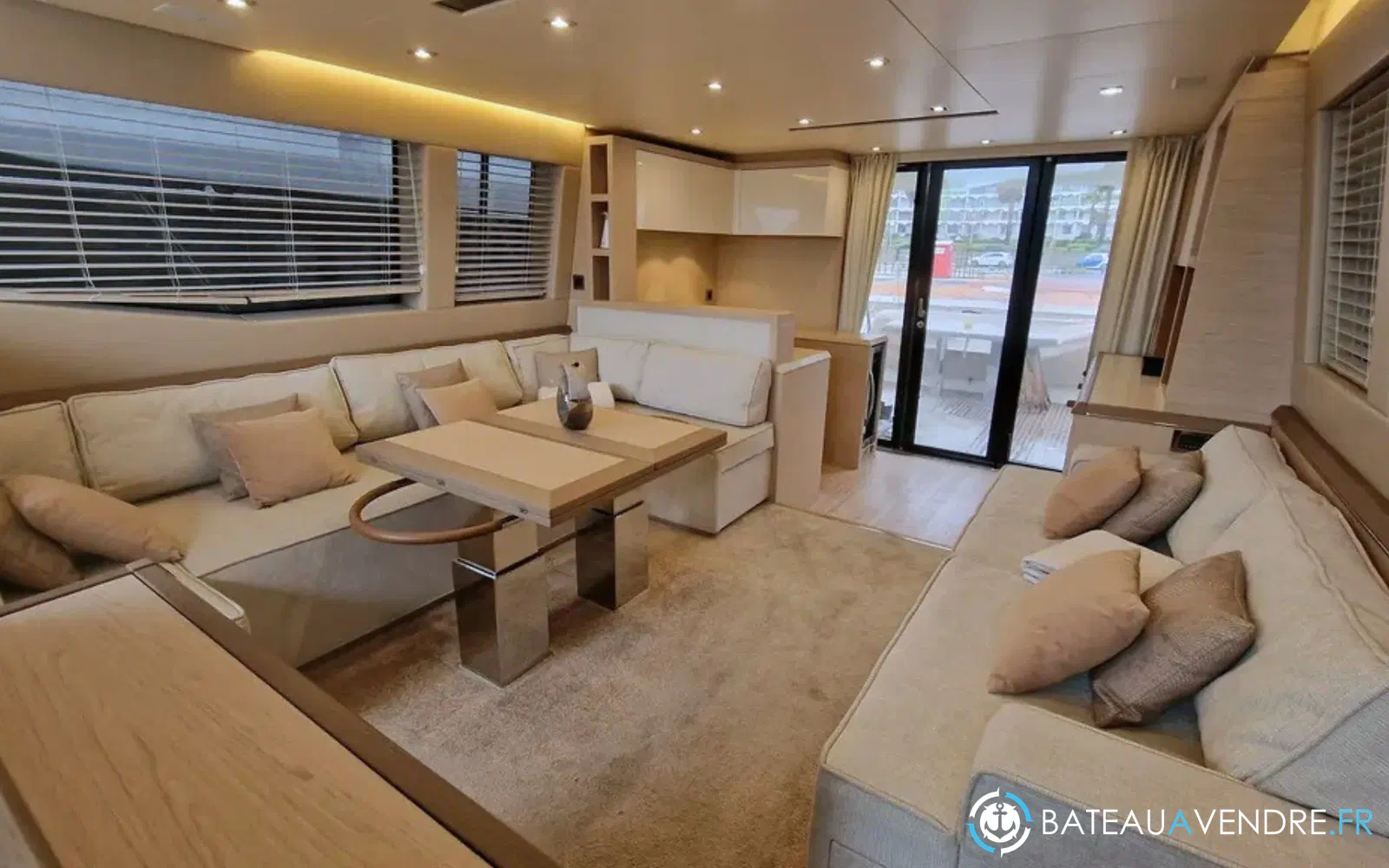 slider 11 Beneteau Monte Carlo 6