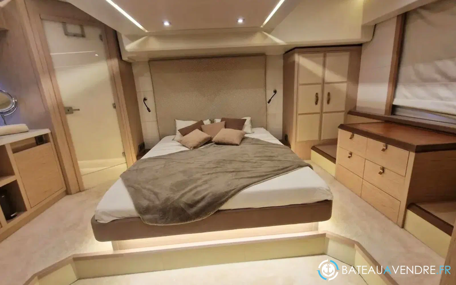 slider 16 Beneteau Monte Carlo 6