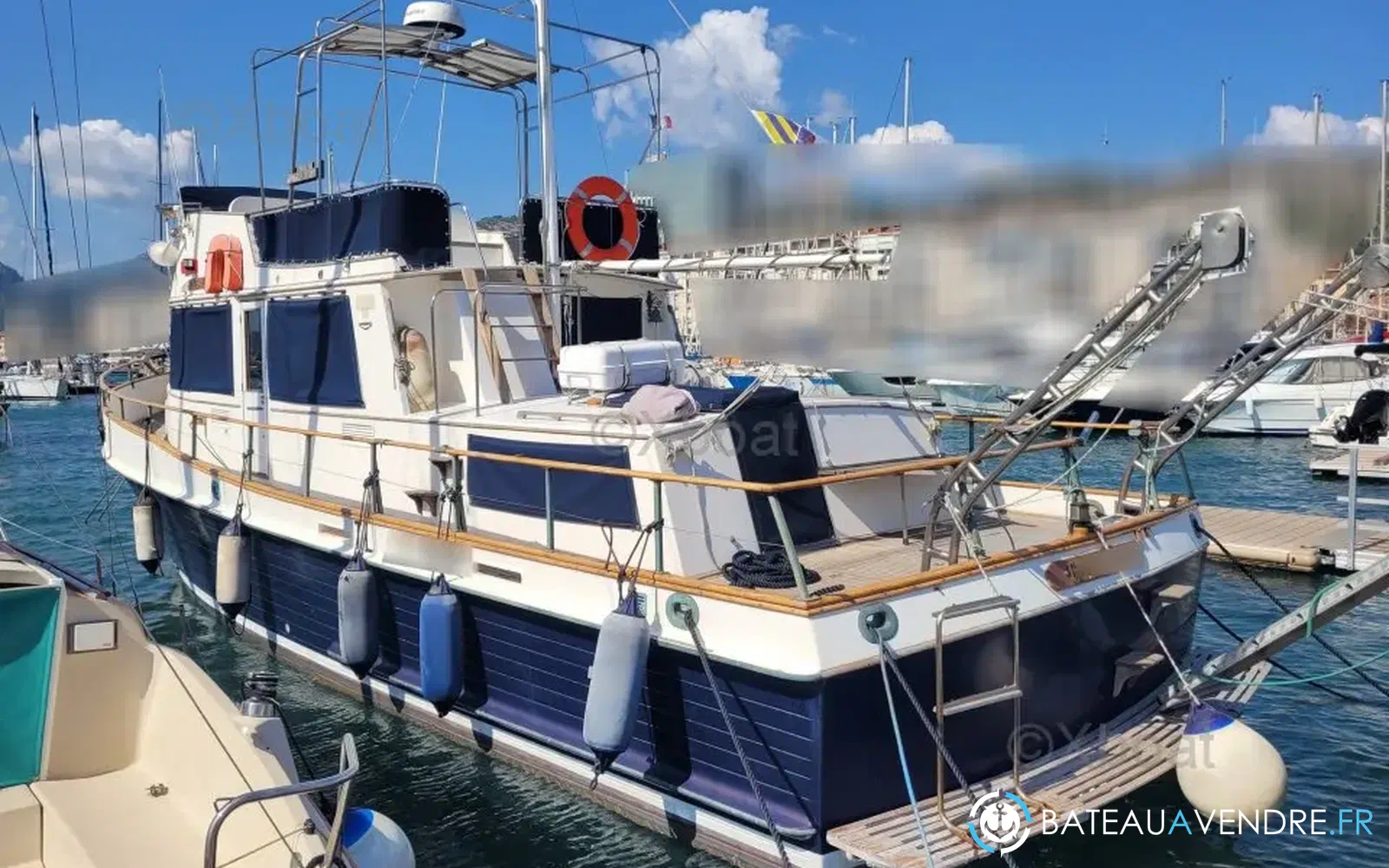 slider 0 American Marine Grand Banks 42 Classic