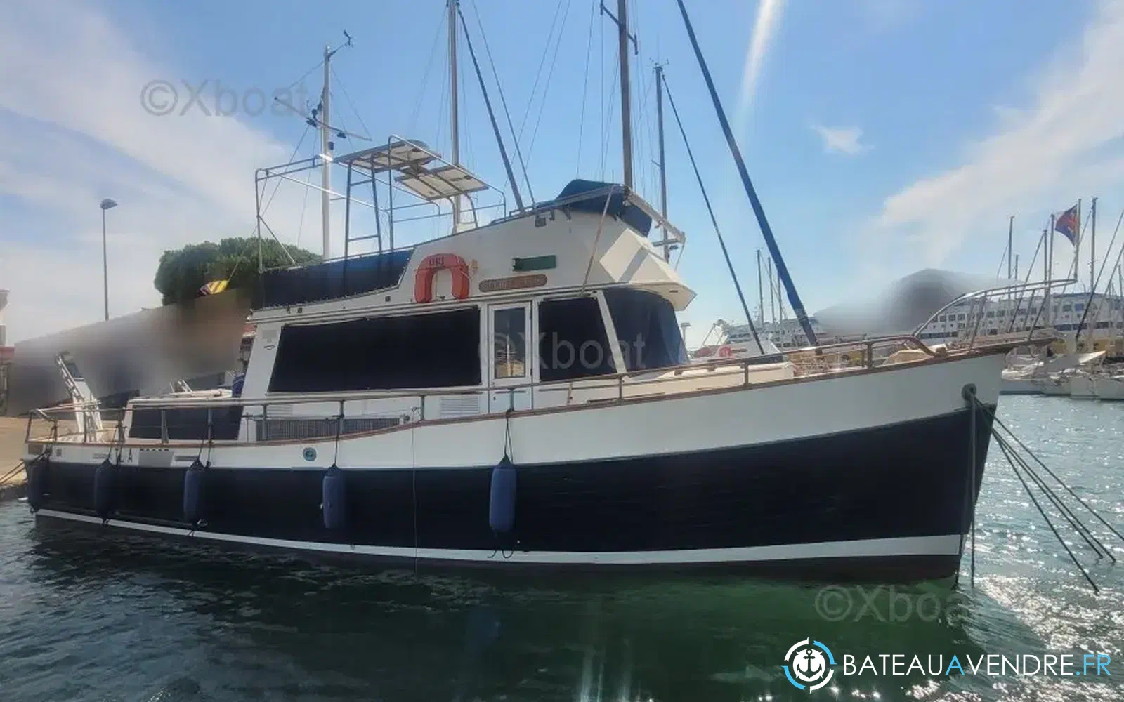 slider 1 American Marine Grand Banks 42 Classic