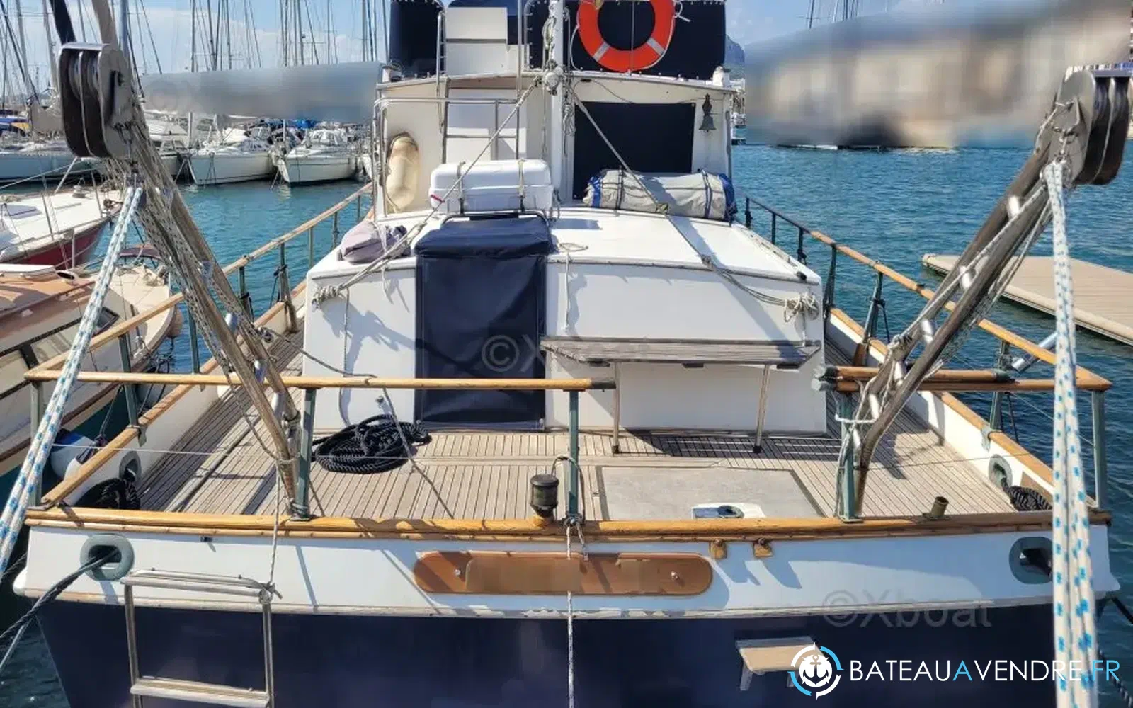 slider 2 American Marine Grand Banks 42 Classic