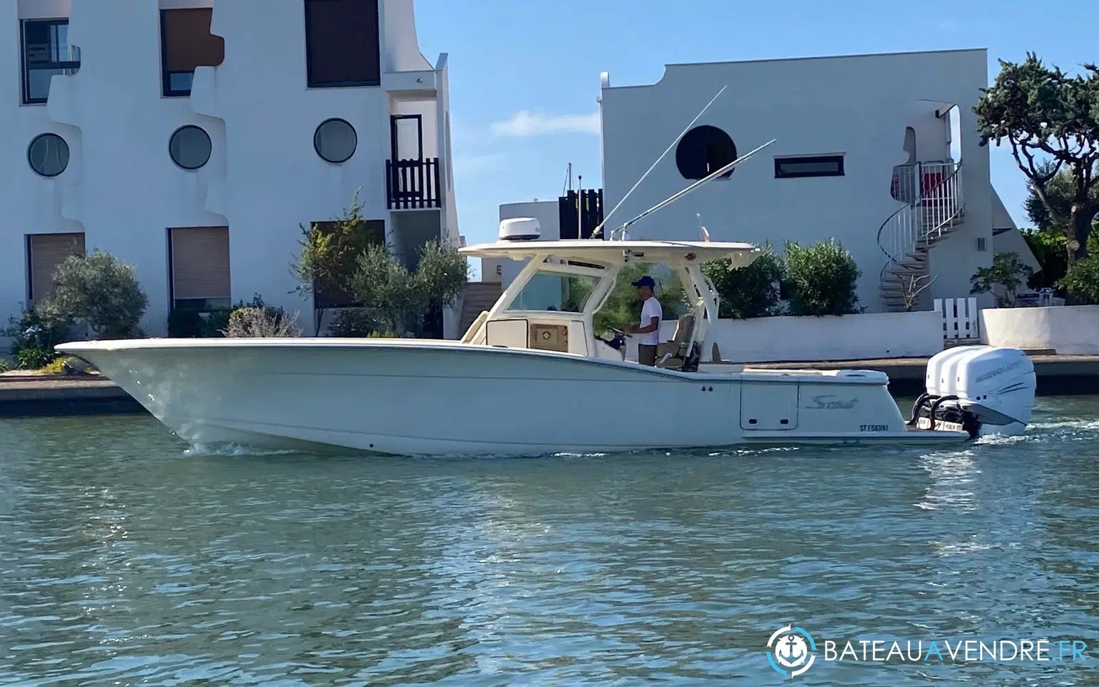 slider 1 Scout Boat 350 LXF