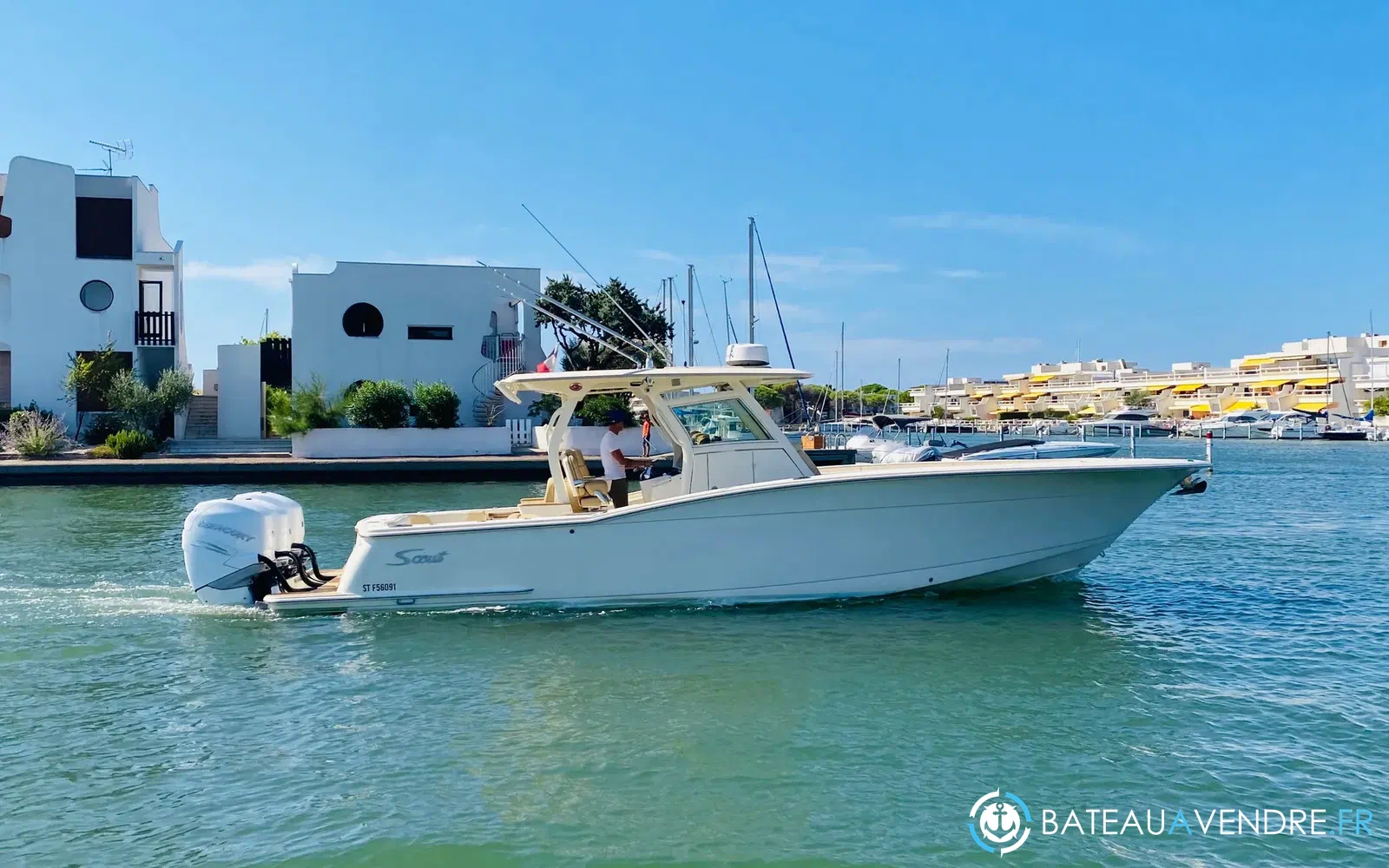 slider 2 Scout Boat 350 LXF