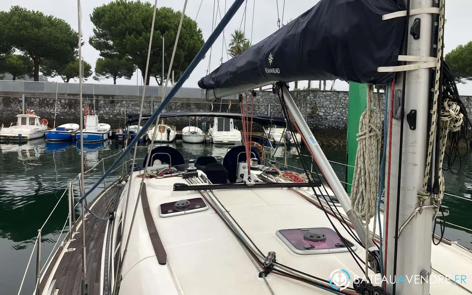 slider 11 Jeanneau Sun Odyssey 49 i