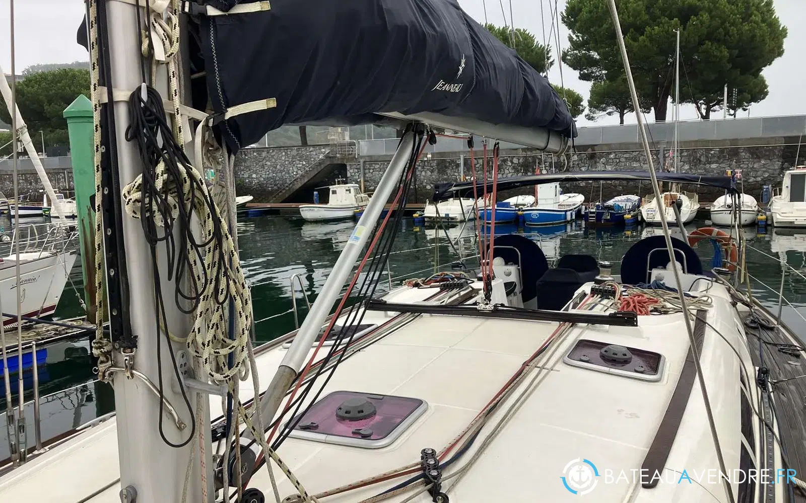 slider 19 Jeanneau Sun Odyssey 49 i